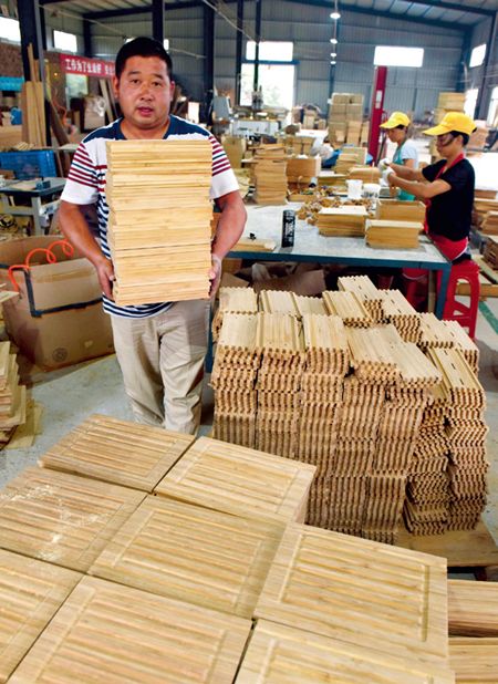 江西扎實推進脫貧攻堅戰 日用木制品撬動脫貧新路徑
